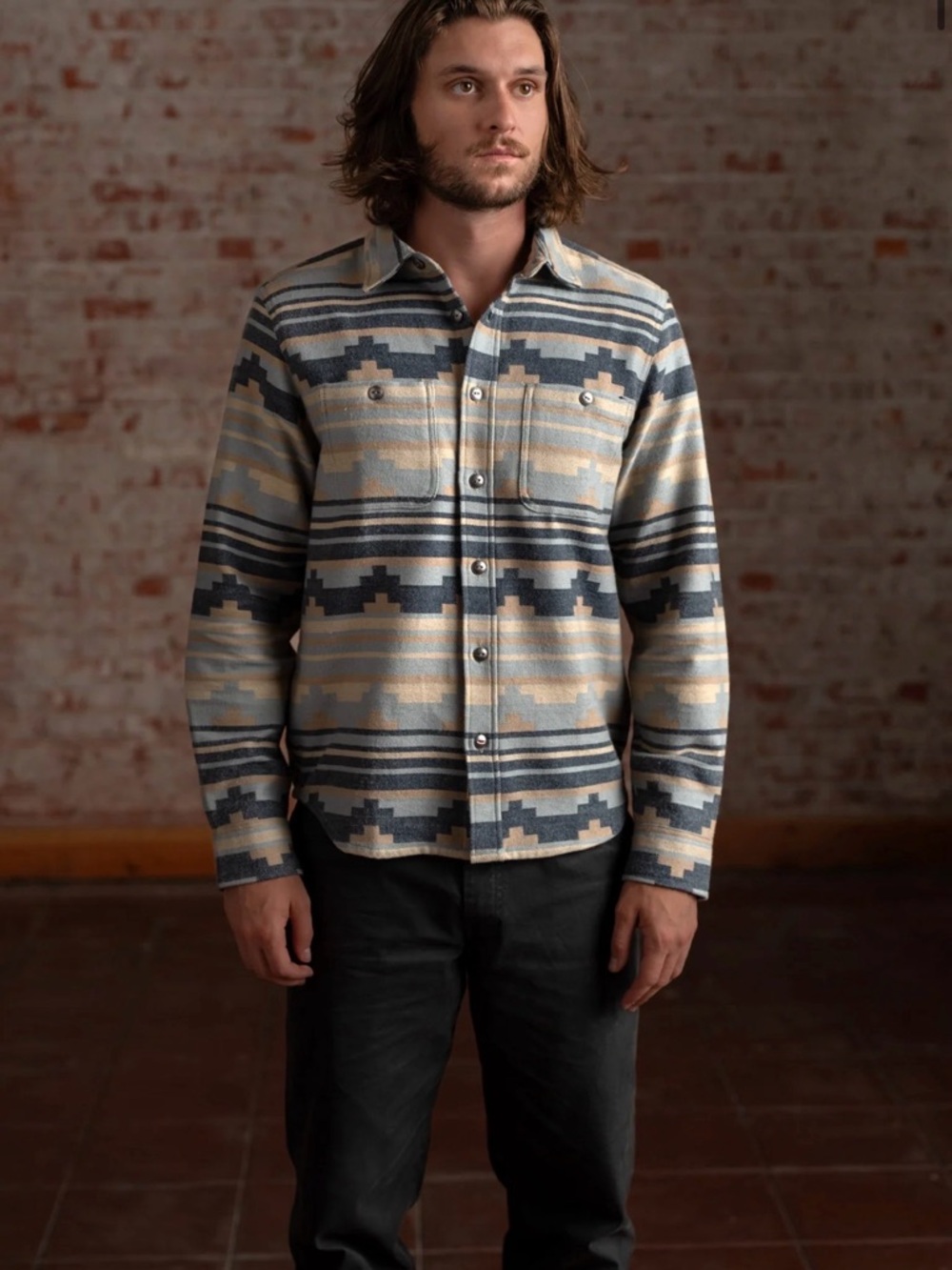 Iron and resin 

Salton Shirt